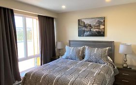 Motel 400 & Suites